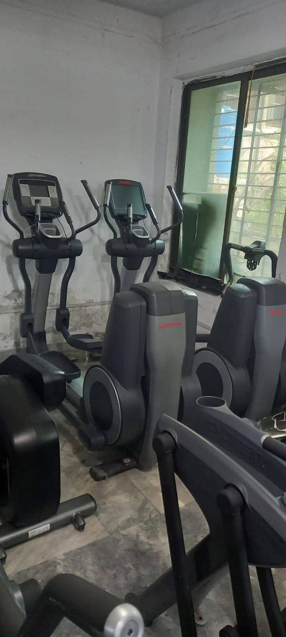 Life fitness Refurbished Treadmills | Bike | elliptical (American)USA 15