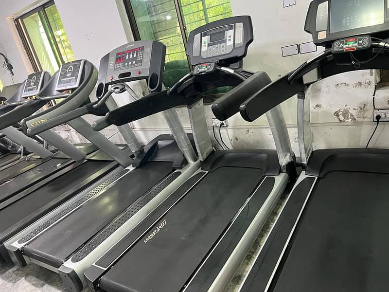 Life Fitness treadmill | Exercise Bike | elliptical  (USA) Treadmills 4