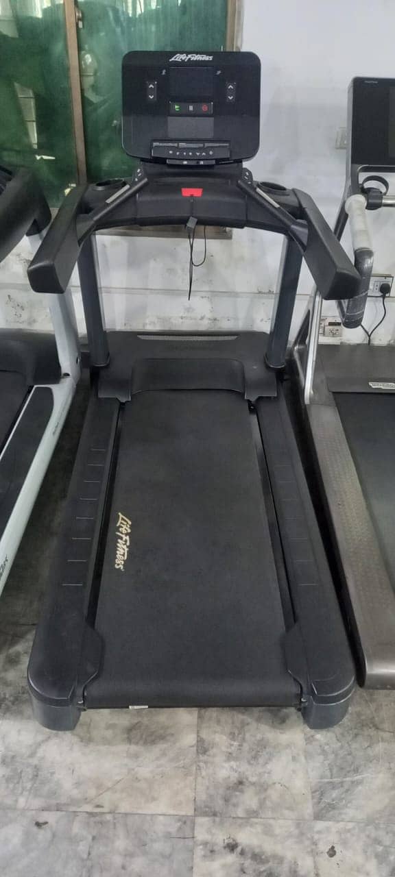 Life Fitness treadmill | Exercise Bike | elliptical  (USA) Treadmills 10