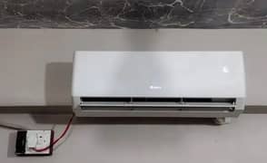 GREE ONE TON INVERTER AC HEAT AND COOL IN GENUINE CONDITION 0