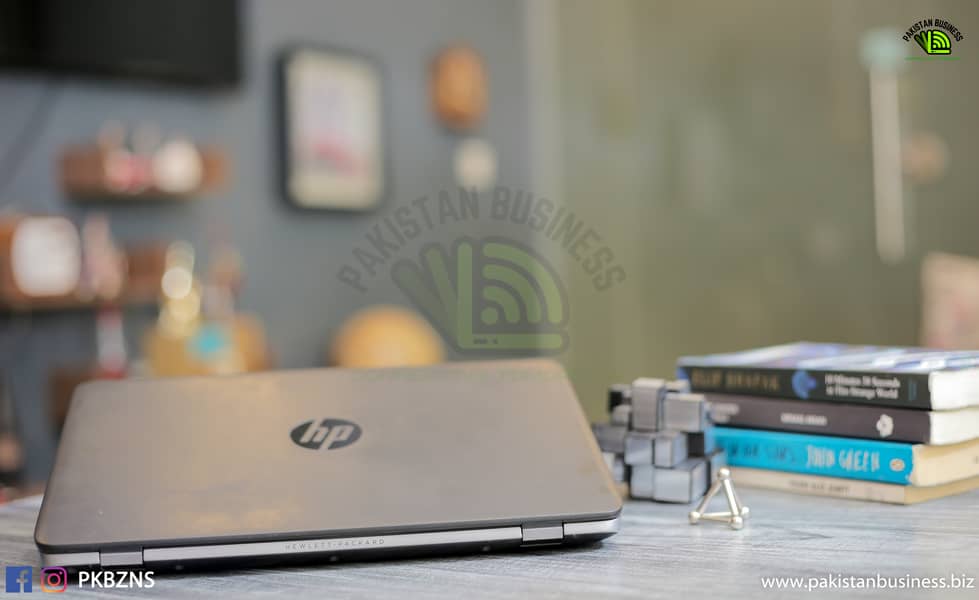 HP 820 G2 Elitebook - Professional Laptop 1