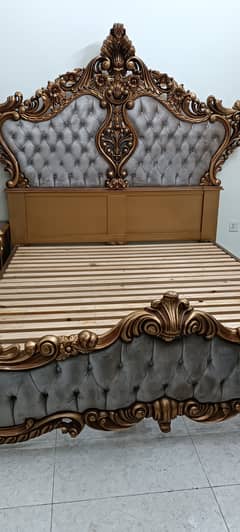 Bed + dressing+ side tables + mirror