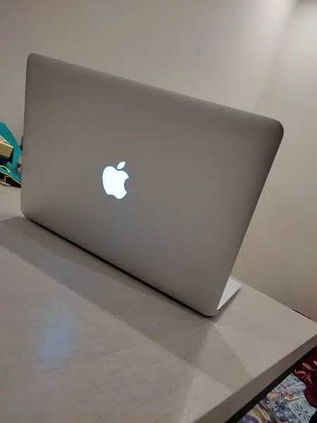 Macbook 15 Air core i7 0