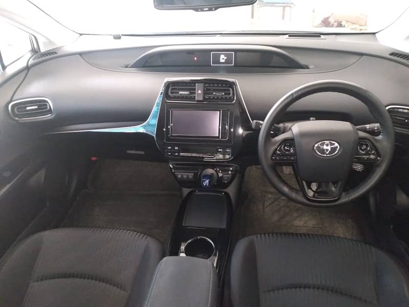 Toyota Prius 2020 model 2023 registered 5