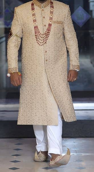 Groom Sherwani, Qulla & Khussa 1