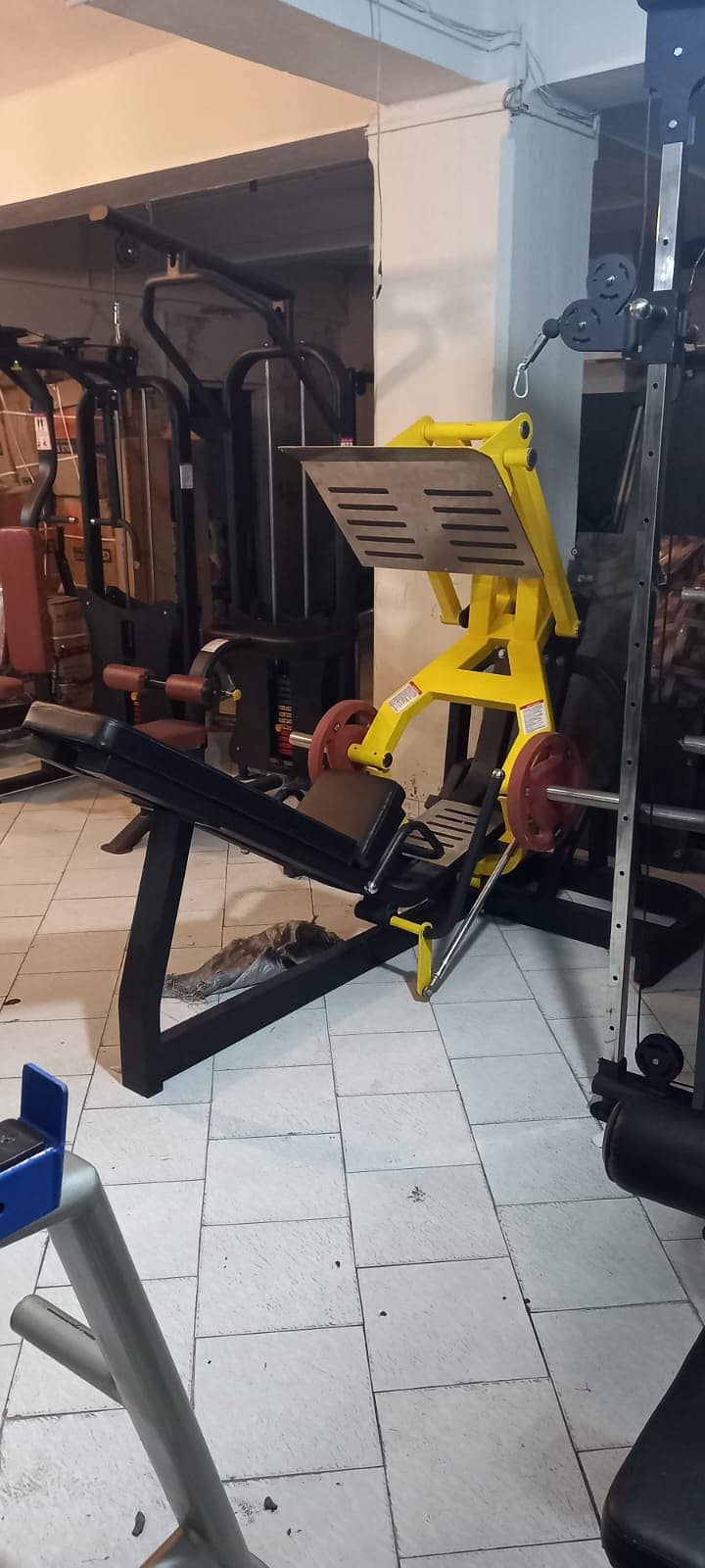 complete gym equipment setup Treadmill Elliptical dumbbell plate rod 2