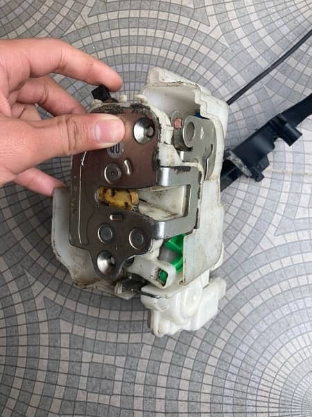 Honda Acord Cl9 Lock With Motor 0