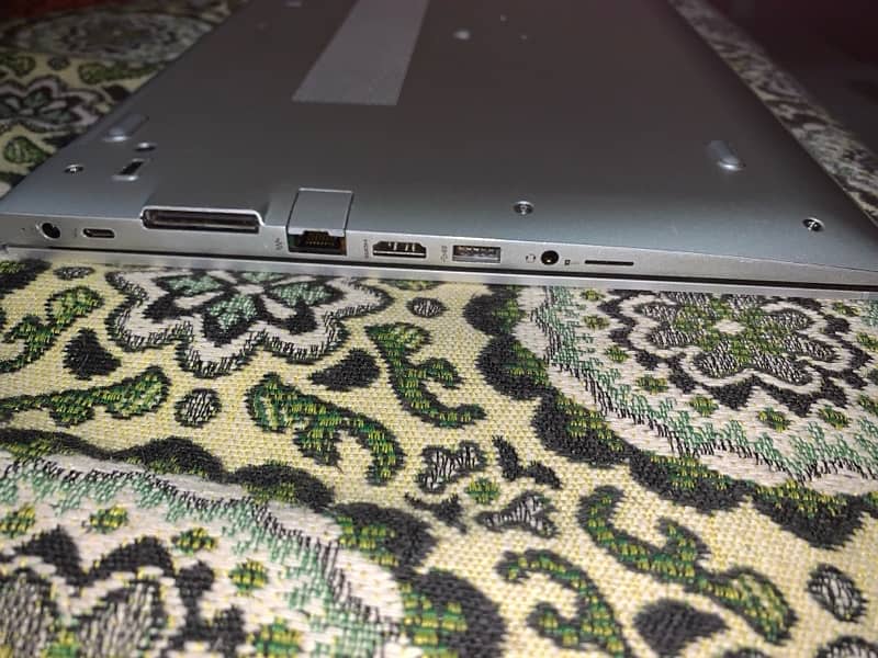 HP Laptop 8 Generation i7 16Gb - 512 SSD 14