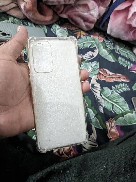 OnePlus 9 covers 3