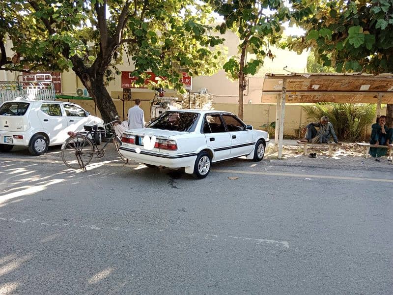 Toyota Corolla 1990 13