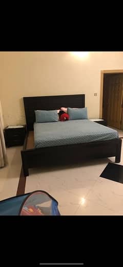 Almost Brand New King Bed with Dressing