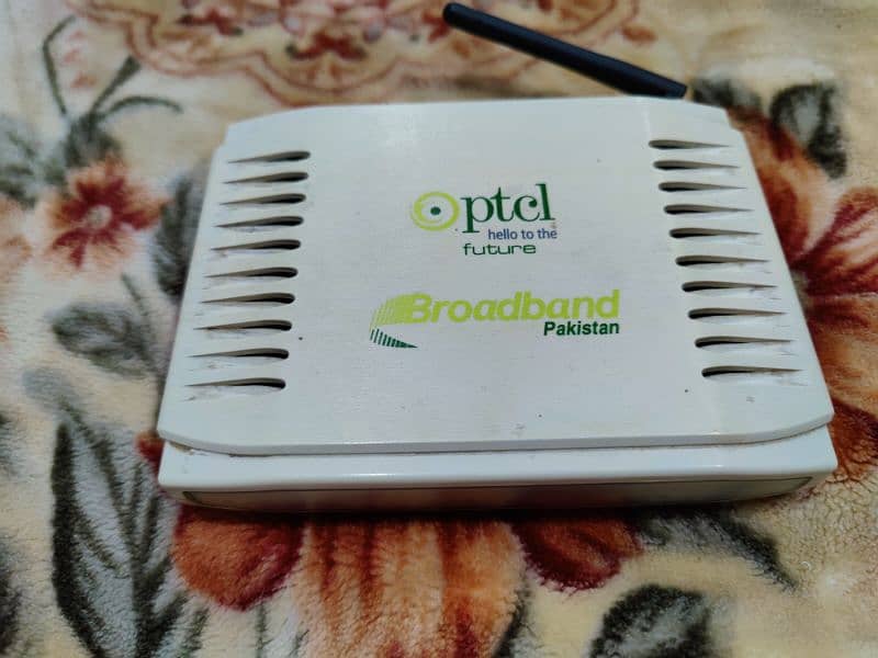 Modem/Routers PTCL/Desktop switch 0