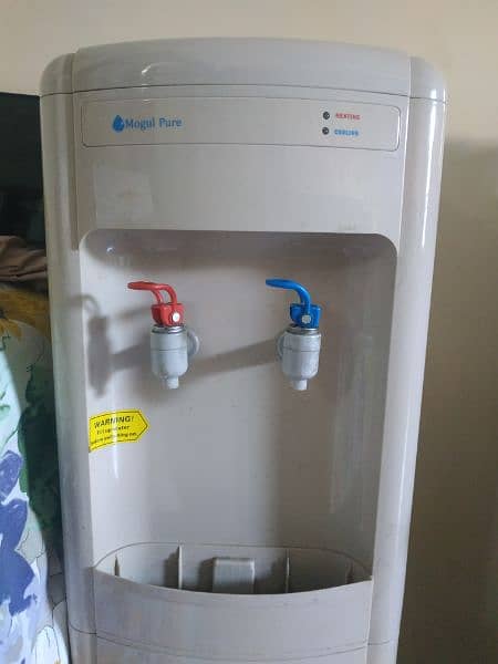 Water dispenser imported going cheap call 03224889149 1