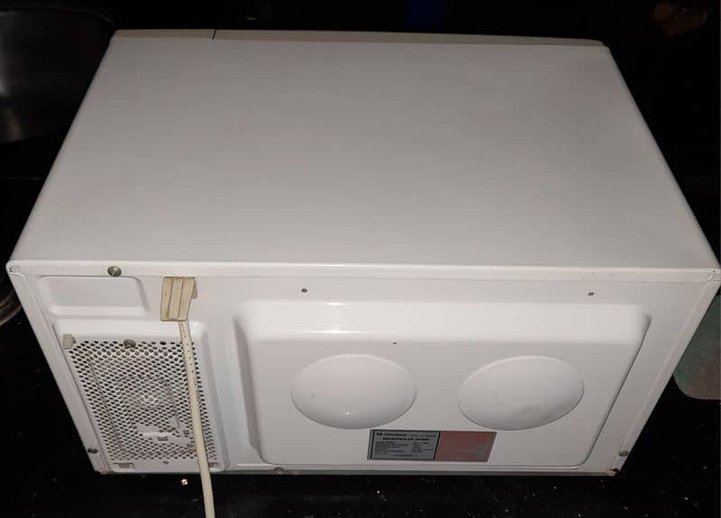 Dawlance Microwave Oven DW-390M 2