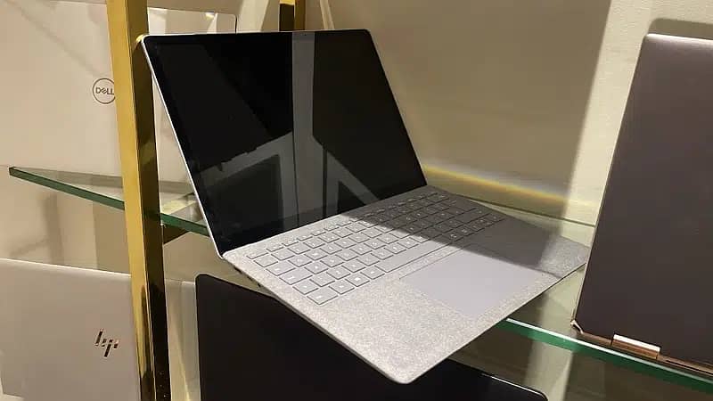 Microsoft Surface Intel Core i5-8th Gen Ram 16 GB SSD 256 GB 2