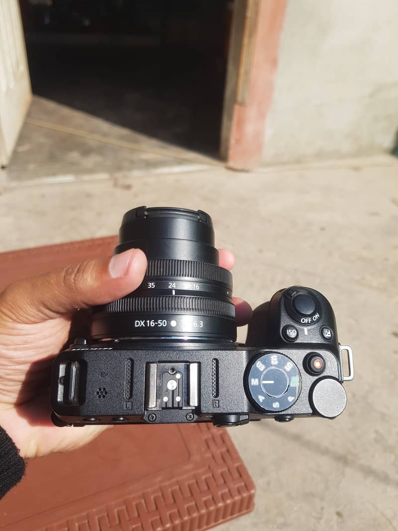 Nikon Z30 Mirrorless Camera with 16-50mm kit Lens 2