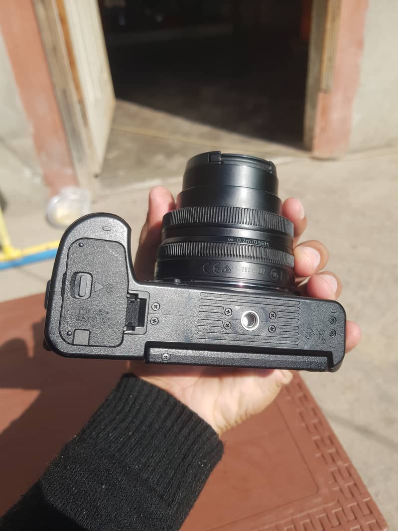 Nikon Z30 Mirrorless Camera with 16-50mm kit Lens 3