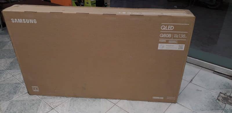 SAMSUNG 55" QLED 55Q70B 4K SMART 8 SERIES' 1