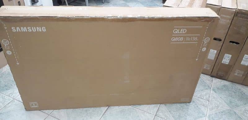 SAMSUNG 55" QLED 55Q70B 4K SMART 8 SERIES' 2