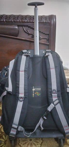 Power School Trolley bag 3