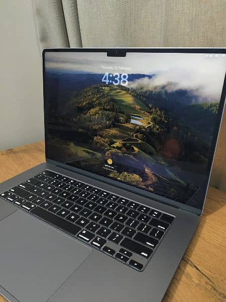 15-inch MacBook Air - Space gray 0