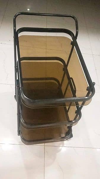 serving trolly for sell condition used like good 2
