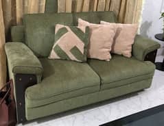 7 seater Sofa For Sale In good condition