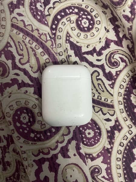 Apple airpods 2 0