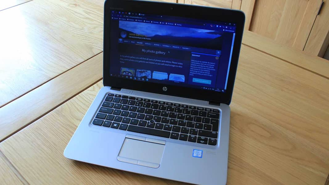 HP EliteBook 820 G3 Core i5 6th Gen - 8GB RAM 128GB SSD 500GB HDD 0