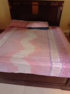 King size wooden bed without mattress for sale 0