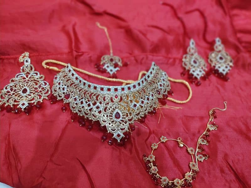 bridel lhenga unstich with jewelry 11