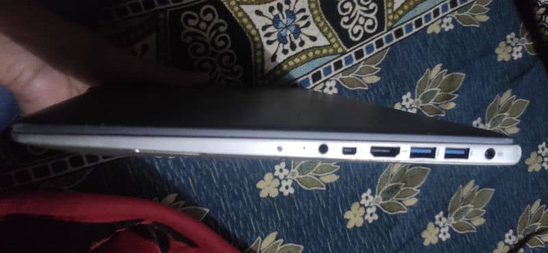 Asus UX32a Core i7 3rd Gen Slim Matel Body laptop 2