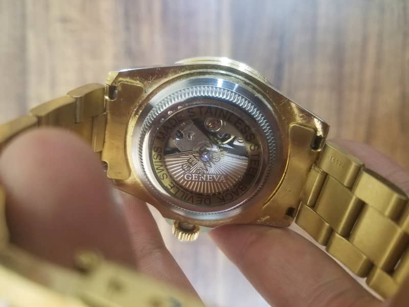 Geneva Automatic Swiss Watch. O3244833221 3