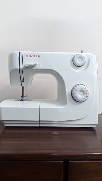Singer Sewing Machine 0