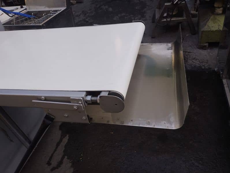 Dough Sheeter machine 24 inches belt size made in Germany 6