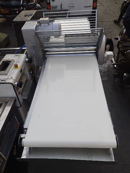Dough Sheeter machine 24 inches belt size made in Germany 7
