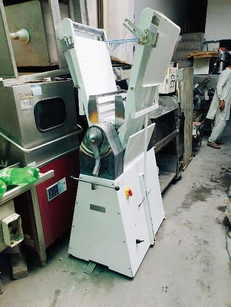 Dough Sheeter machine 24 inches belt size made in Germany 15