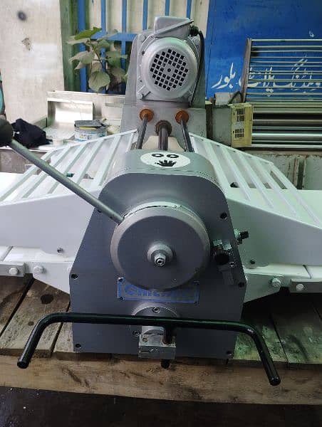 Dough Sheeter machine 24 inches belt size made in Germany 17