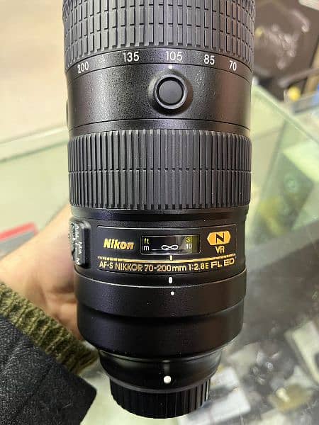 Nikon 70-200mmF2.8 FL Ed VR 4