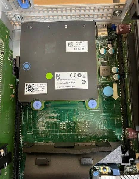 Dell PowerEdge R720 2.5 or 3.5 Available 4