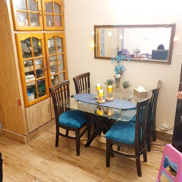 dining table with 4 chairs excellent condition 2