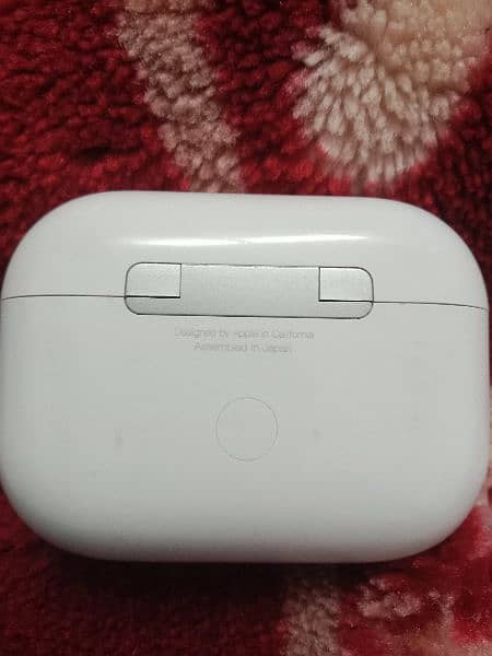 Airpods pro 2nd Generation (with box) 5
