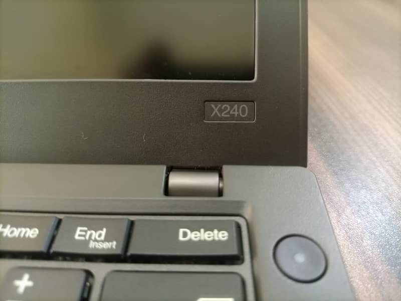 Lenovo Thinkpad X240 Core i5 4th Gen 4GB Ram 500GB HDD, 10