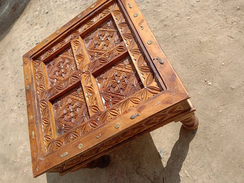 Swati hand carving centre table for sale. Antique design. 1