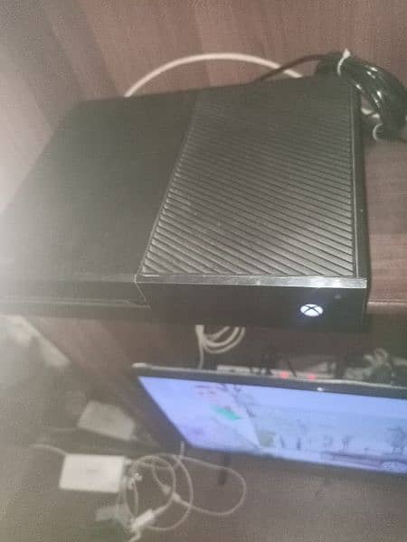 Xbox one console 1tb with 13 games online installed 1