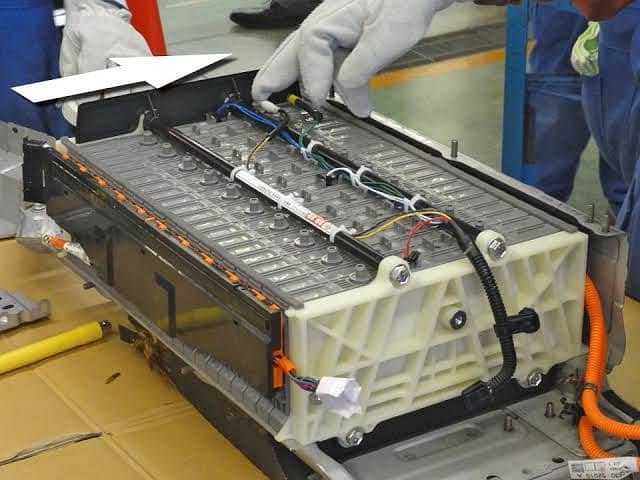 Toyota Prius Aqua Hybrid Battery and ABS Vezel Fit 7
