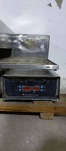 Gysro conveyor belt pizza oven 18" size Korea import 99% genuine unit 1