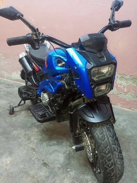 charging bike exciletar race rabar tair sound system condition clean 5
