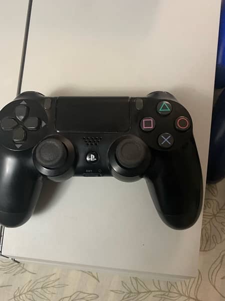 ps 4 limited edition . for sale lush condition no open no repair. 2