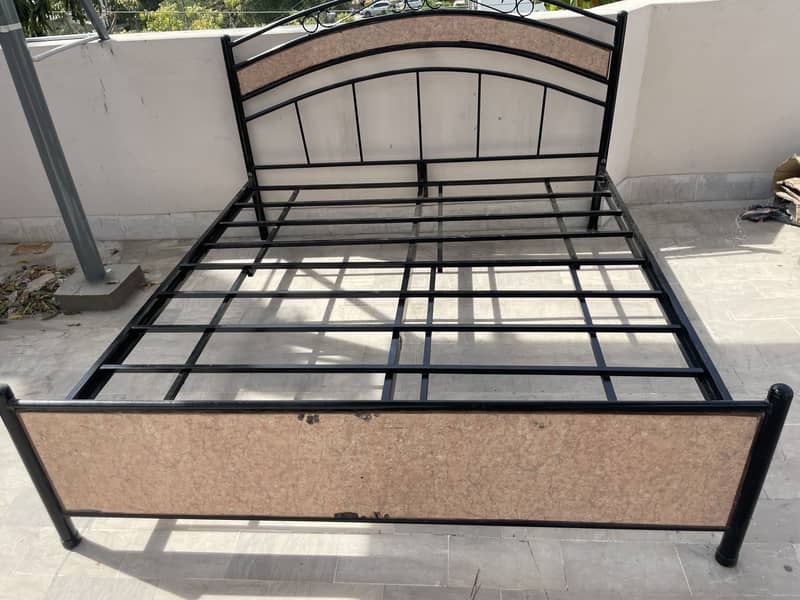 Iron bed 1
